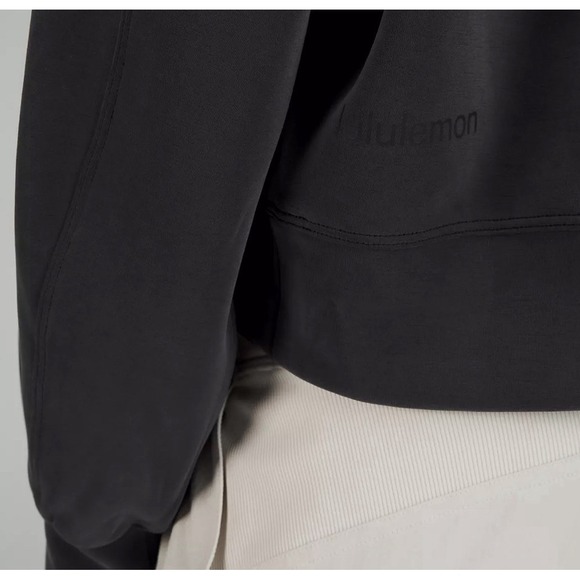 Lululemon Softstreme Perfectly Oversized Cropped Crew Women's 4 Black Pullover - Picture 3 of 9